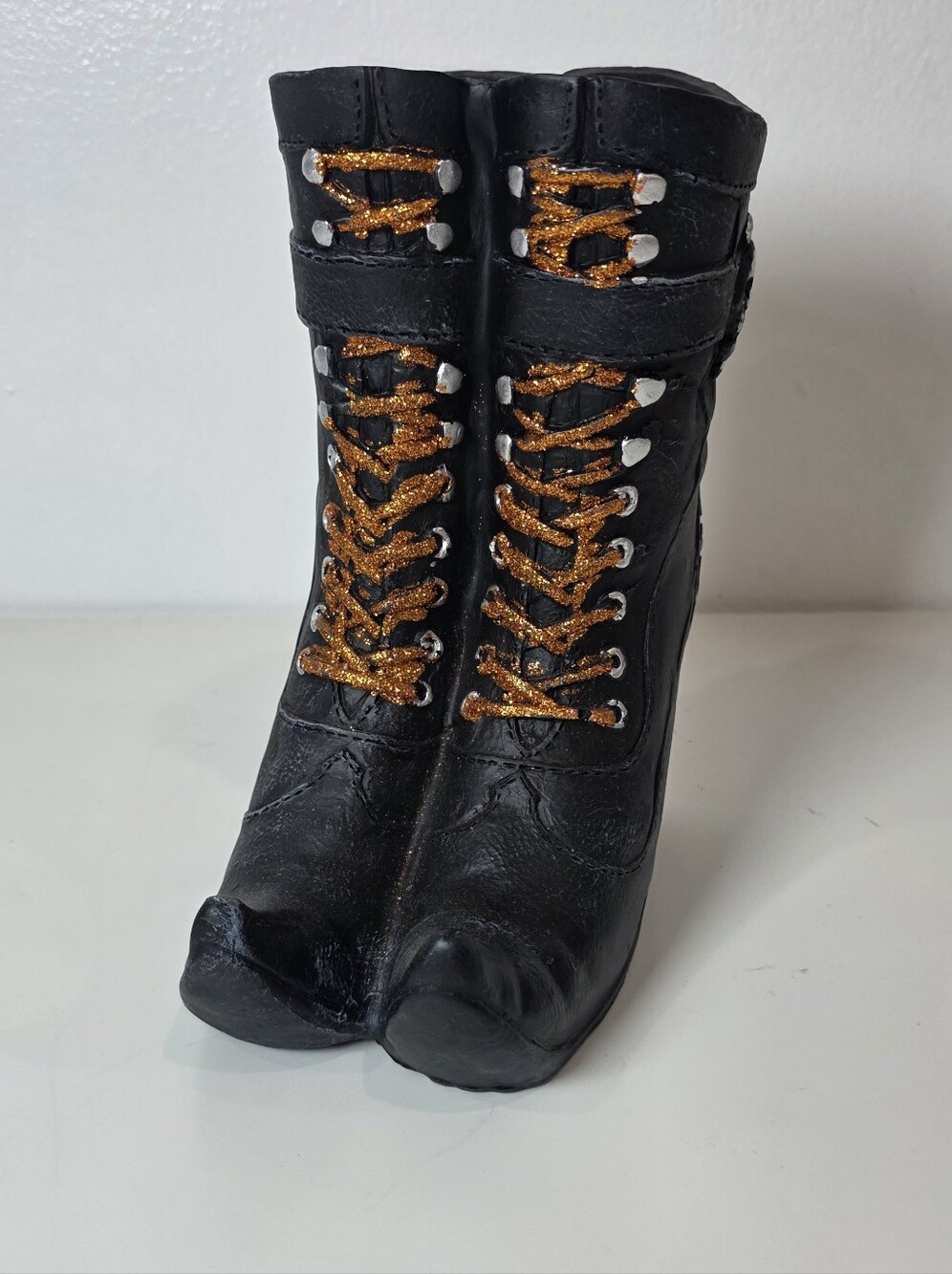 🎃 Witches Boots Flower Vase